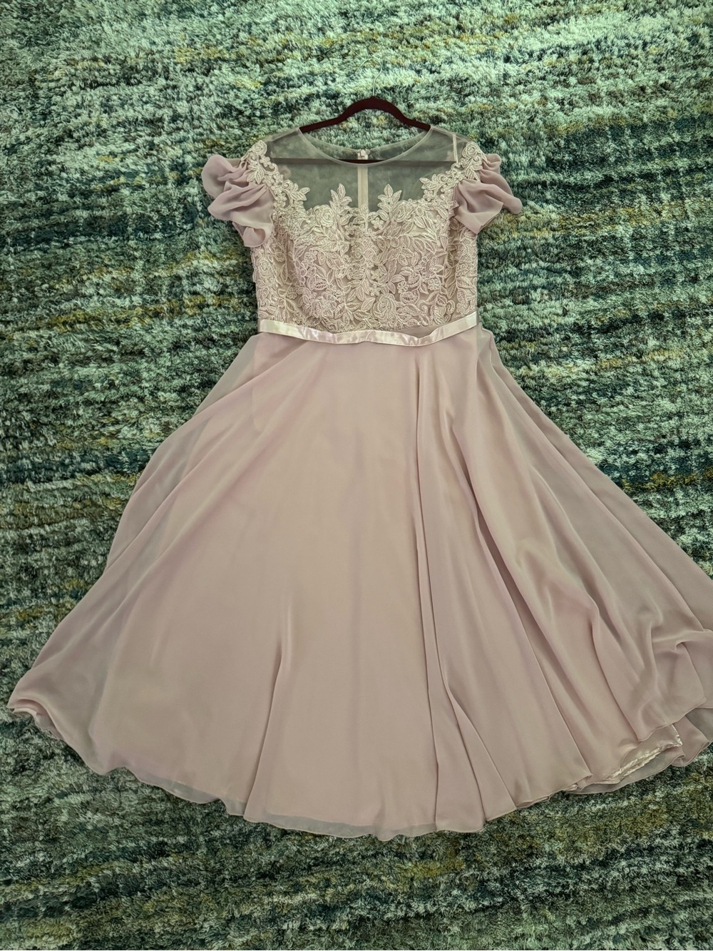 Let’s Fashion Elegant Dusty Pink Lace & Chiffon Formal Dress